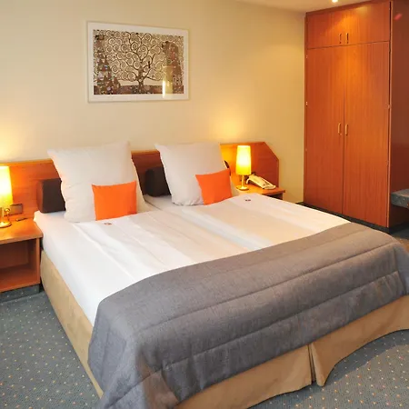 Servatius Hotell 3*