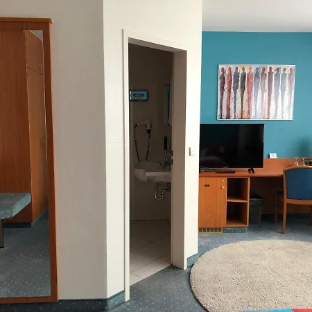 호텔 세르바티우스 3*