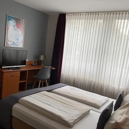 Servatius Hotel 3*