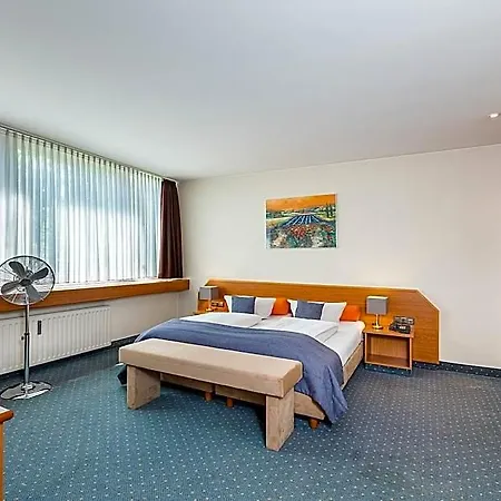 Servatius Hotel 3*