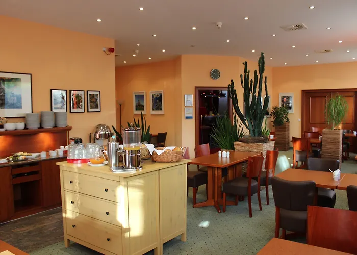 Otel Servatius 3*