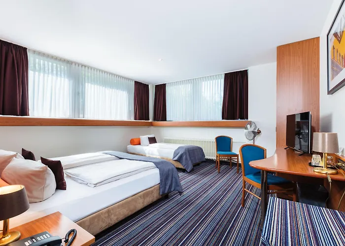 Servatius Otel Köln