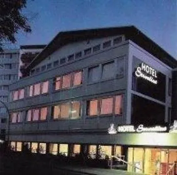 Servatius Otel Köln