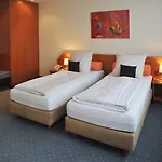 Servatius Hotel 3*