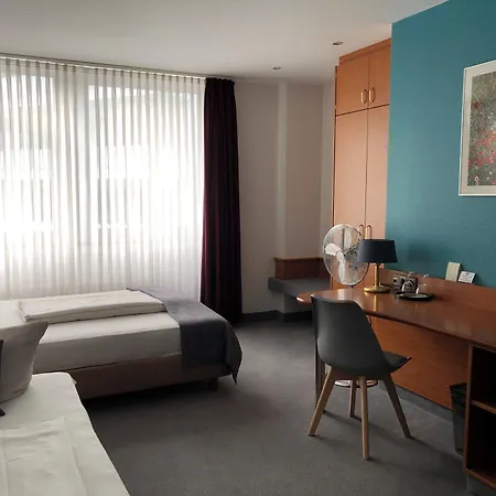 Servatius Hotel 3*