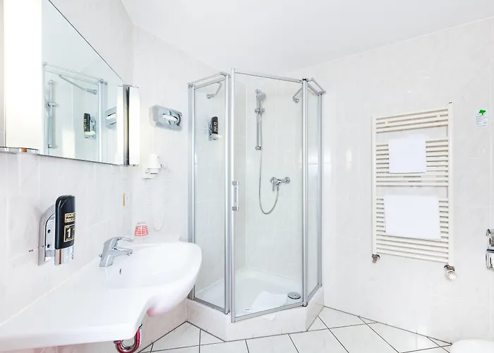 Servatius Hotel 3*